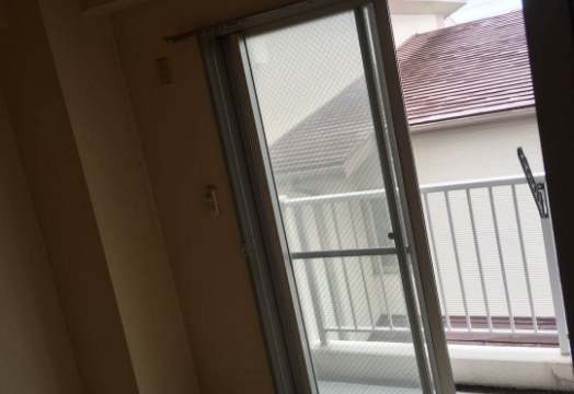 夜逃げされたマンションの一室